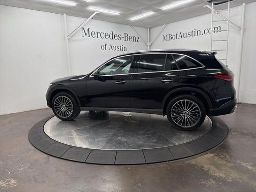 2026 Mercedes-Benz GLC 300 Base