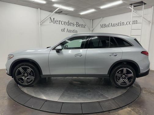 2026 Mercedes-Benz GLC 300 Base