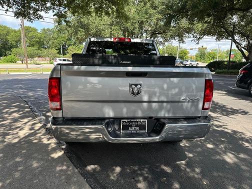 Billet Silver Metallic Clearcoat 2022 RAM 1500 Classic Tradesman