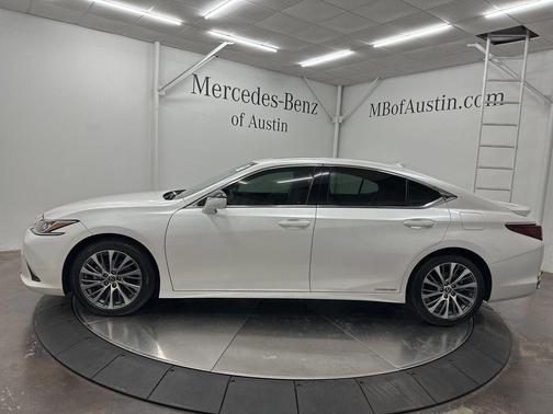 2021 Lexus ES 300h 300H