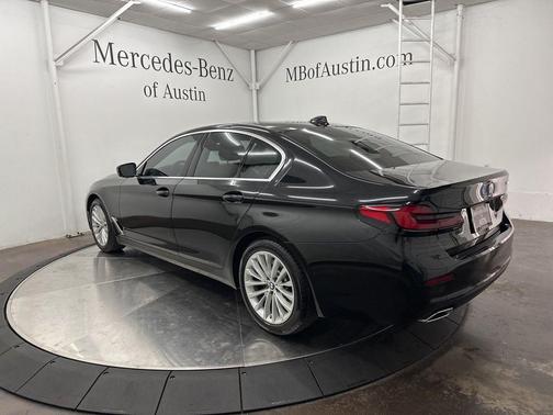 2023 BMW 530 i