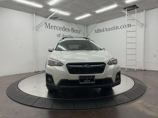 Crystal White Pearl 2019 Subaru Crosstrek 2.0i Premium