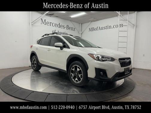 Crystal White Pearl 2019 Subaru Crosstrek 2.0i Premium