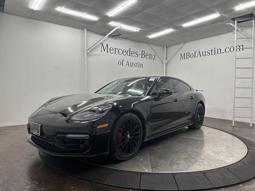 2020 Porsche Panamera GTS