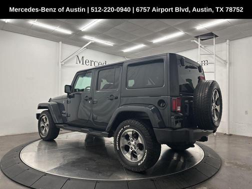 2017 Jeep Wrangler Unlimited Sahara