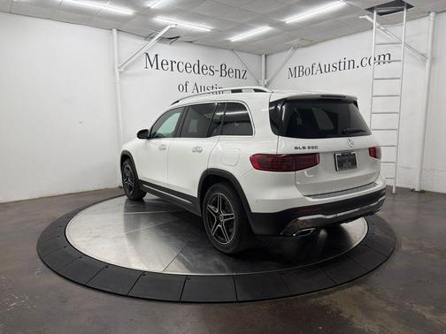 Polar White 2026 Mercedes-Benz GLB 250 Base