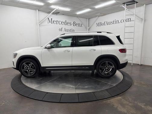 Polar White 2026 Mercedes-Benz GLB 250 Base
