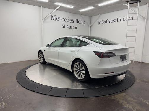 2019 Tesla Model 3 Standard Range Plus