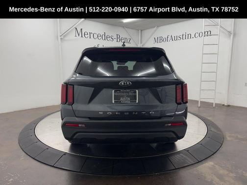2021 Kia Sorento LX