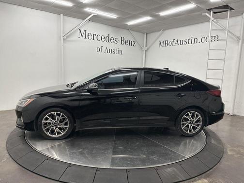 2020 Hyundai ELANTRA Limited