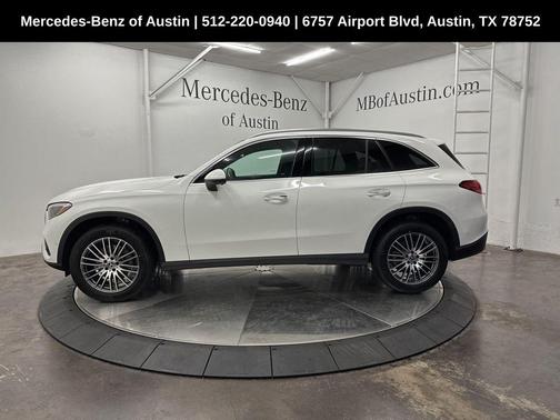 2025 Mercedes-Benz GLC 300 Base