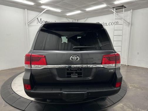 2021 Toyota Land Cruiser Base