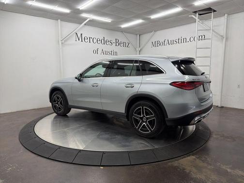 2026 Mercedes-Benz GLC 300 Base