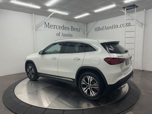 2026 Mercedes-Benz GLA 250 Base 4MATIC