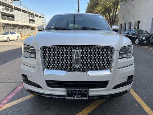 2023 Lincoln Navigator L Reserve