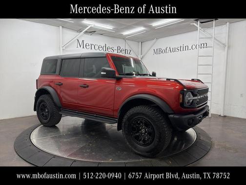 Hot Pepper Red Metallic Tinted Clearcoat 2023 Ford Bronco Wildtrak