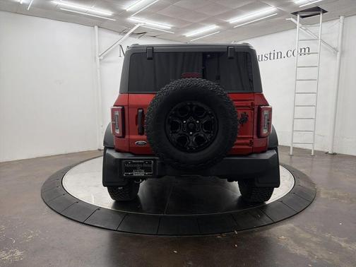 Hot Pepper Red Metallic Tinted Clearcoat 2023 Ford Bronco Wildtrak