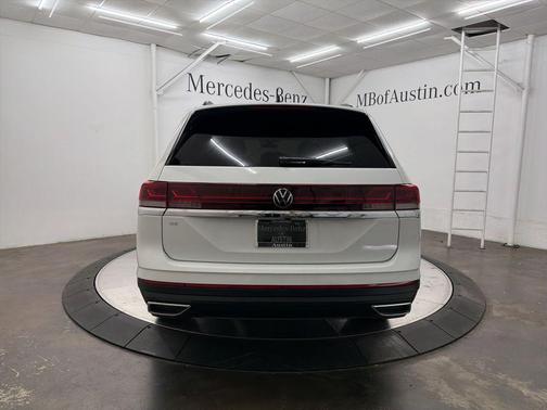 2024 Volkswagen Atlas 2.0T SE