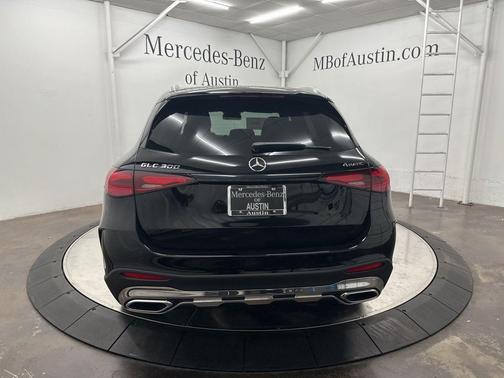 2026 Mercedes-Benz GLC 300 Base 4MATIC