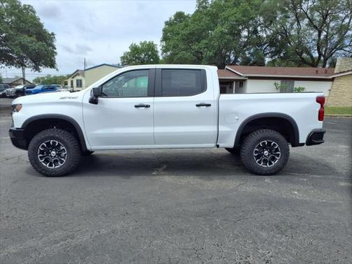 2025 Chevrolet Silverado 1500 ZR2