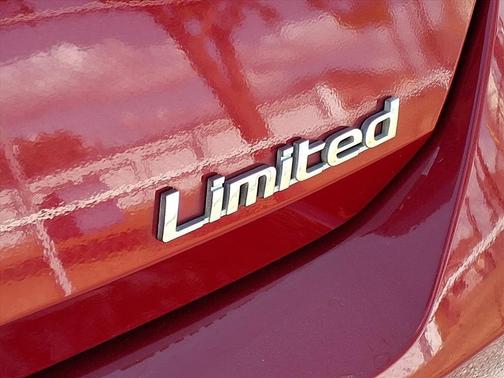 2022 Hyundai ELANTRA Limited