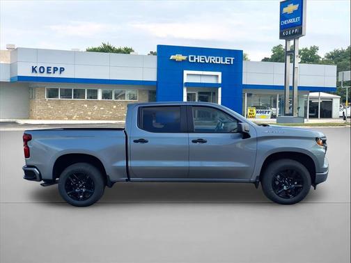 2025 Chevrolet Silverado 1500 Custom