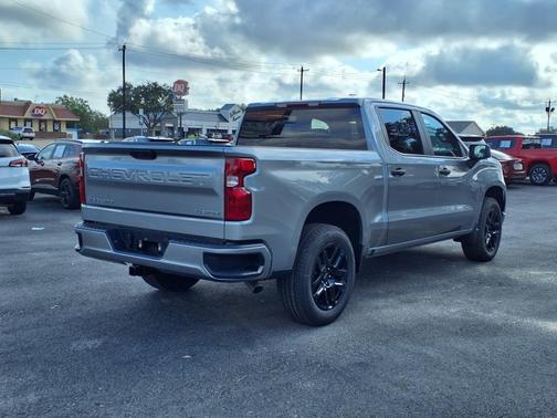 2025 Chevrolet Silverado 1500 Custom