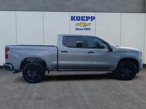 Sterling Gray Metallic 2026 Chevrolet Silverado 1500 Custom