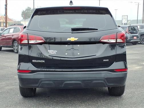 2023 Chevrolet Equinox LS