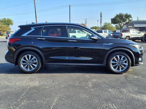 2021 INFINITI QX50 ESSENTIAL