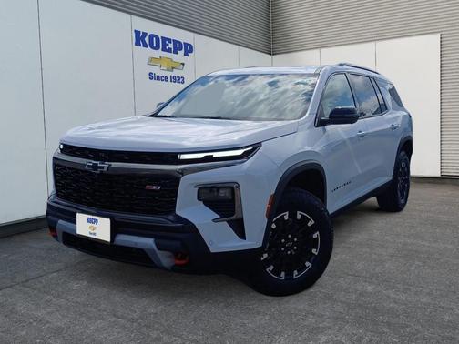 Polar White 2026 Chevrolet Traverse Z71