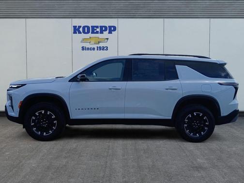 Polar White 2026 Chevrolet Traverse Z71