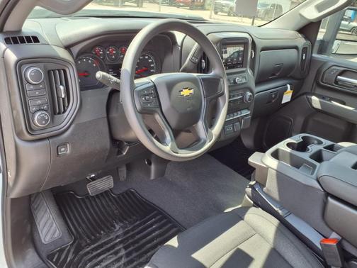 2025 Chevrolet Silverado 2500 Custom