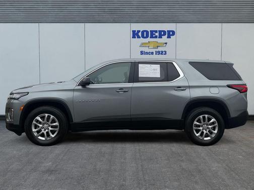 2023 Chevrolet Traverse LS