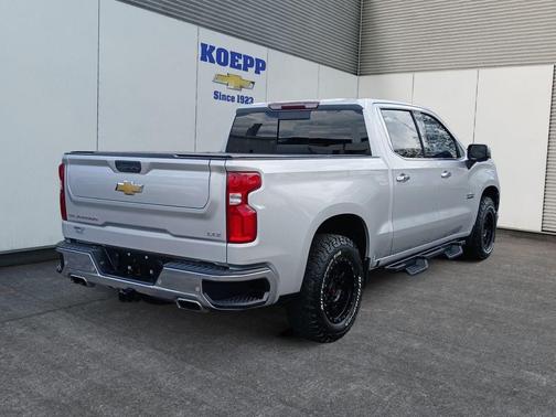 Silver Ice Metallic 2021 Chevrolet Silverado 1500 LTZ