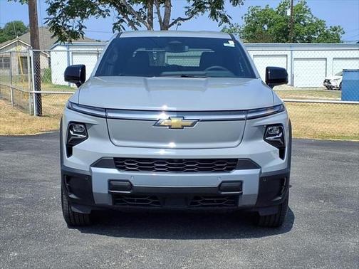2025 Chevrolet Silverado EV LT