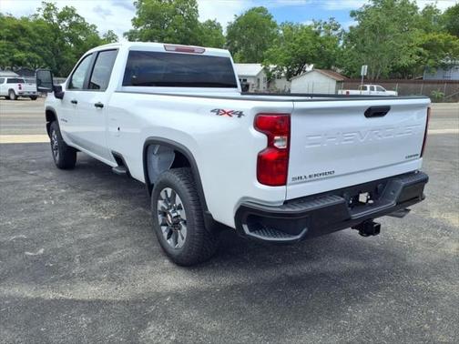 2025 Chevrolet Silverado 2500 Custom