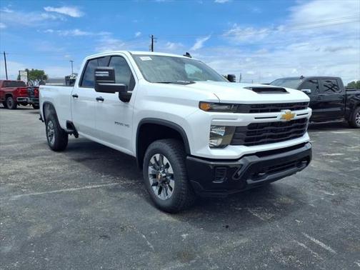 2025 Chevrolet Silverado 2500 Custom