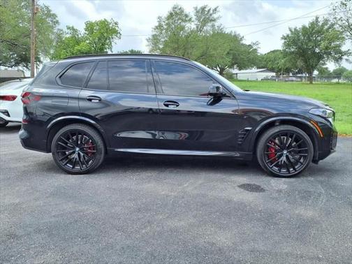 2025 BMW X5 M60i