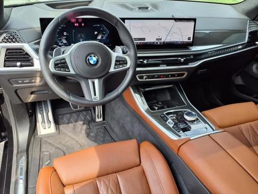 2025 BMW X5 M60i