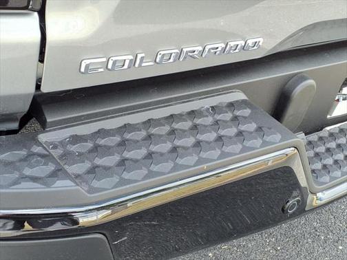 2025 Chevrolet Colorado WT