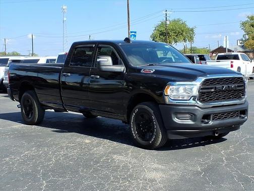 2024 RAM 2500 Tradesman Crew Cab 4x2 8' Box
