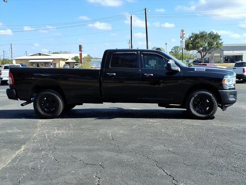2024 RAM 2500 Tradesman Crew Cab 4x2 8' Box