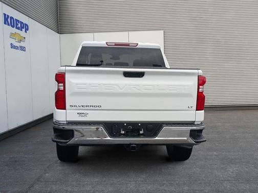 Summit White 2026 Chevrolet Silverado 1500 LT