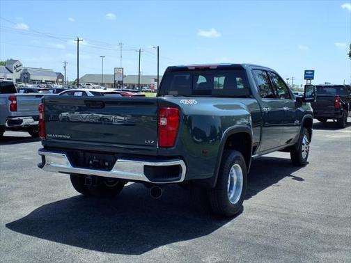 2025 Chevrolet Silverado 3500 LTZ