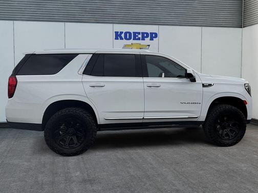 2021 GMC Yukon SLT