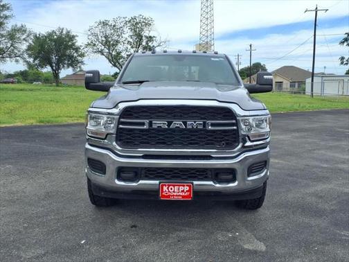 2024 RAM 3500 Tradesman Crew Cab 4x4 8' Box