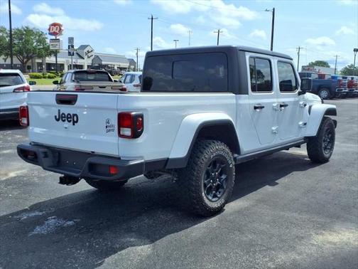 2023 Jeep Gladiator Willys 4x4