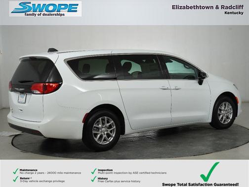 Bright White Clearcoat 2026 Chrysler Voyager LX