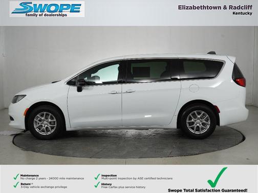 Bright White Clearcoat 2026 Chrysler Voyager LX